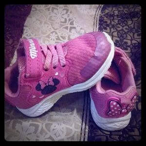 Girls shoes